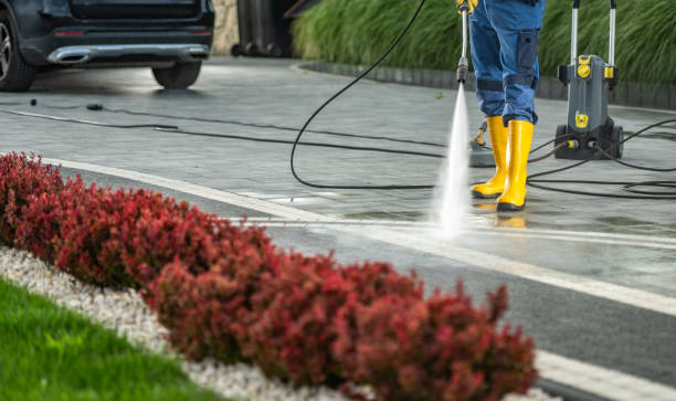 Best Roof Power Washing Services  in St Georges, DE